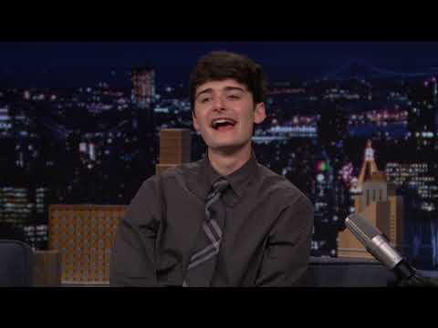 Noah Schnapp / Gwen Stefani / Amanda Gorman