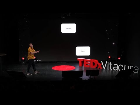 La fórmula 365: cómo vivir apasionadamente de lo que te gusta | Felipe Sánchez | TEDxVitacura