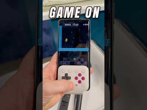 This Flip Controller Makes iPhone Gaming Actually Playable #8bitdo #gaming #iphone