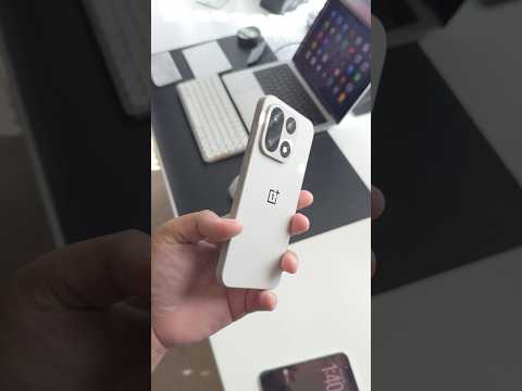 OnePlus 15 is here! ⚡️ What do you think? 🤔 #oneplus #oneplus15 #tech #smartphone #unboxing