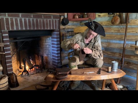 What's in the Bag? How to Make a 18'th Century Shooting Bag: A Tutorial | LEATHERWORK | DIY |