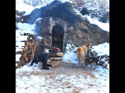 Bushcraft survival camping at my primitive cave #survival #bushcraft #diy #camping #bushcraft