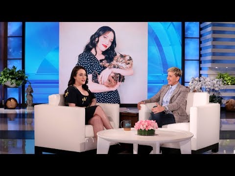 Kat Dennings Has Found a Home with the ‘Outlander’ Knitting Community