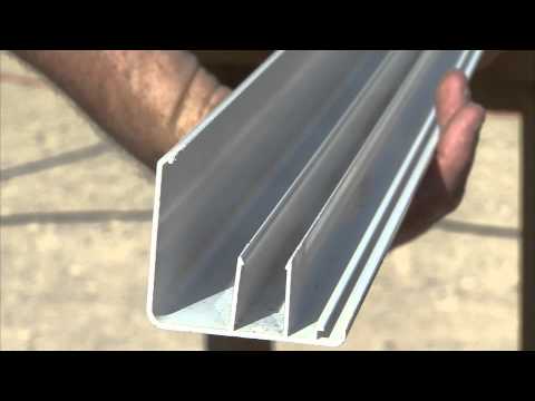 Mise en oeuvre d'une toiture polycarbonate Makrolon - ThyssenKrupp Cadillac Plastic