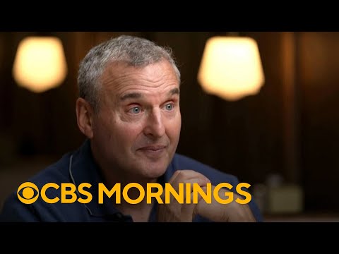 Phil Rosenthal dishes out nostalgia at "Max and Helen's"