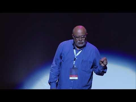 Στιγμές στρατηγικών αποφάσεων, τύχης και συγκυρίας | Achilleas Chatzinikos | TEDxPatras