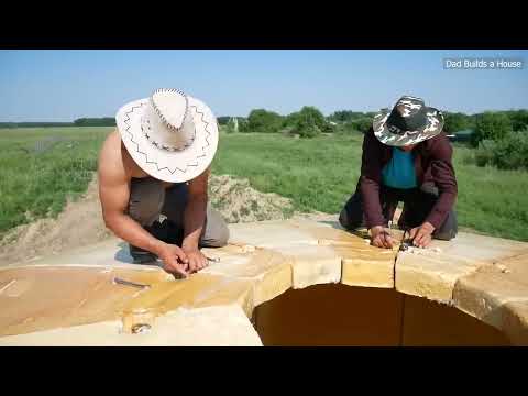 We built a warm house in two days. Step by step construction process