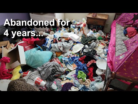 Cleaning a house that's BURIED in trash (for FREE!)