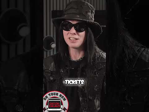 Mötley Crüe Dr. Feelgood: My First Concert Experience! #getonthebus #wednesday13 #rocknroll #motley