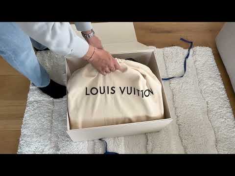 Louis Vuitton Speedy P9 Bandoulière 40 Ultra Black
