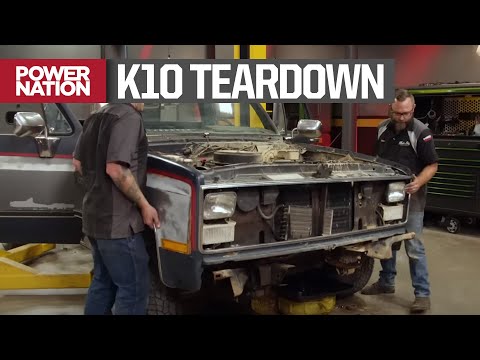 Diving Deep Into The Tear Down Of The Faux Guy Square Body - Music City Trucks S2, E18