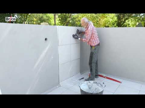 Réalisation d'une piscine - 6è épisode : Pose du carrelage, des buses ... - Tuto brico avec Robert