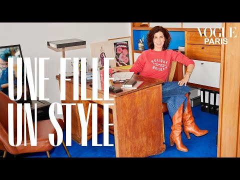 Inside Vanessa Seward's modernist duplex designed by Dubuisson | Une Fille Un Style | Vogue Paris