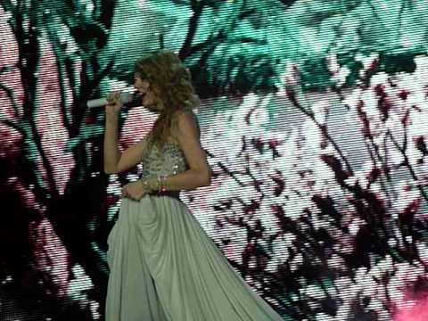 Taylor Swift - Enchanted with intro. Speak Now World Tour London O2 Arena 30th March 2011