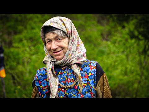 ЛЫКОВА АГАФЬЯ. СУРОВАЯ ЖИЗНЬ В ТАЙГЕ. В ГОСТЯХ У ИЗВЕСТНОЙ ОТШЕЛЬНИЦЫ. ПОЛНЫЙ ФИЛЬМ.