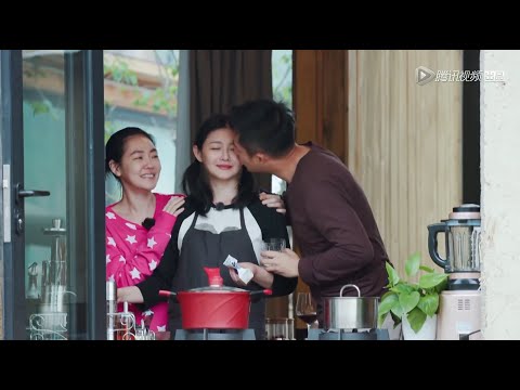 看来小S着实有点嫌弃前姐夫，汪小菲也无法融入这个家的氛围 | 幸福三重奏S1