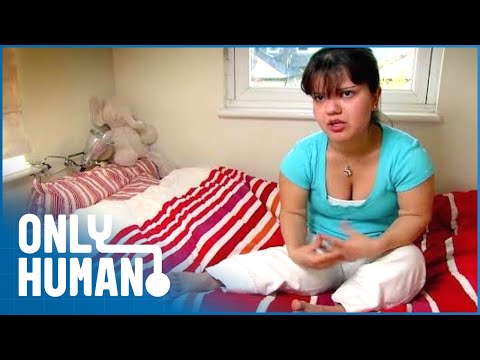 Superhuman: World's Smallest People (Extraordinary People Documentary) | Only Human