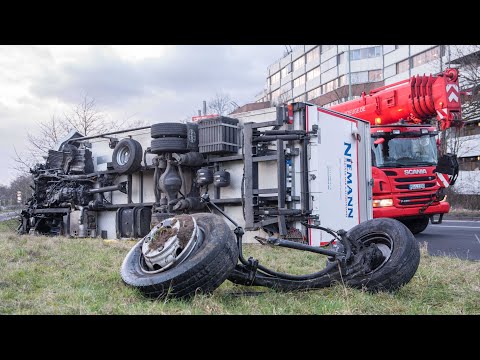 20.01.2022 - Truck Recovery after massive accident