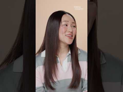 #YerinHa reveals secrets behind her #Bridgerton costumes & why it took her less time to get ready.