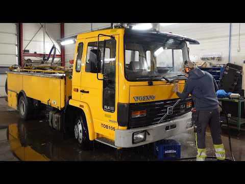 Buying an Airplane toilet Truck and making a Skylift of it