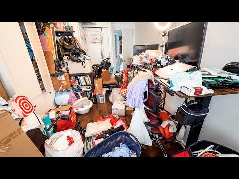 How To Tackle A Mountain of STUFF [ A REAL TIME DECLUTTERING SESSION]