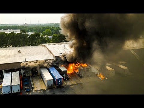 PRE ARRIVAL Two Alarm Commercial Structure Fire UPS Warehouse Lakewood New Jersey 6/28/23