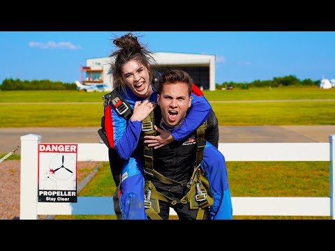Asking Complete Strangers to go Skydiving on the Spot!