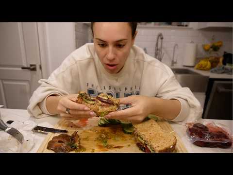 I made the most delicious veggie sandwich EVER!!!