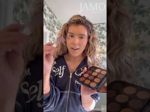 Cassidy Montalvo’s Effortless On-the-Go Look