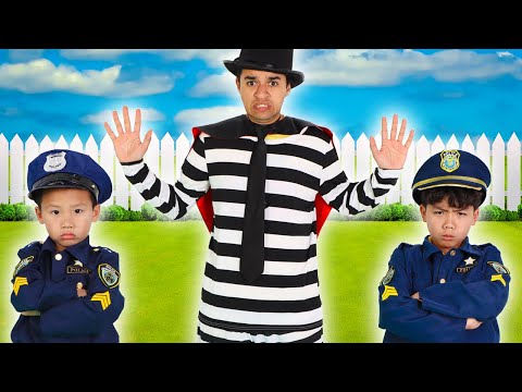 Charlotte Eric & Kaden Ice Cream Rescue with Mini Police Heroes