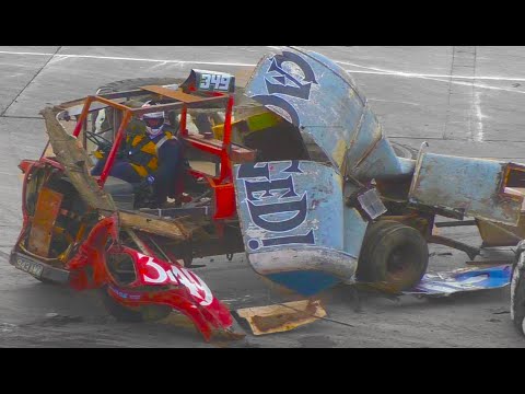 Van Racing... Absolute Carnage! Banger Racing at King's Lynn