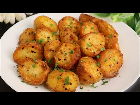 Perfectly CRISPY Garlic Potatoes! try this potatoes recipe and you'll be making it forever! no fry!