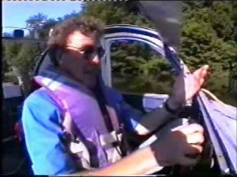 Top Gear Jeremy Clarkson racing 2 CV on water