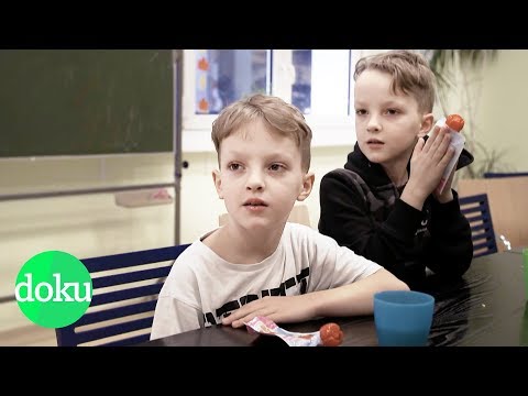 Wenn Kinder zur Tafel müssen - Kinderarmut in Deutschland | WDR Doku