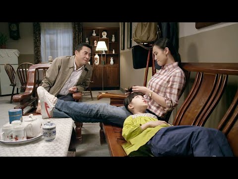 老婆离家出走，张嘉译父女上门演苦情戏，女儿嘴甜神助攻