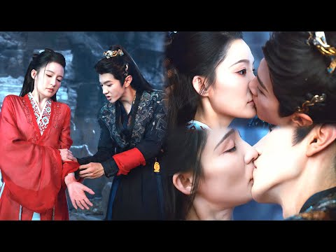 Unable suppress his love any longer, prince kissed Cinderella, making her limp in his arms!