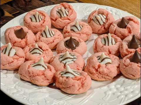 Strawberry Kiss Cookies for Valentines Day! ❤️