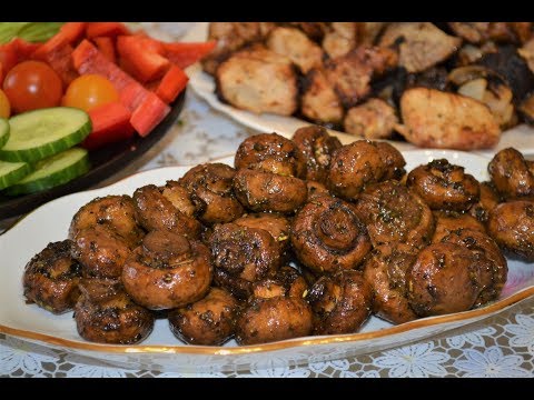 Шампиньоны запеченные в духовке целиком.