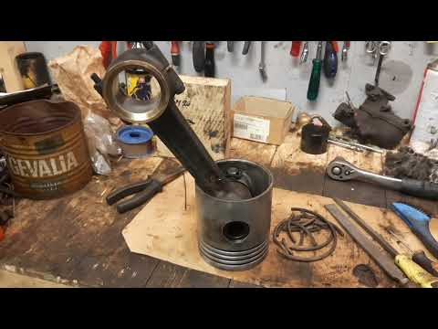 Rusty Crude Oil Tractor// PART 2. Pistons in place.