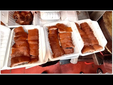 Roast Piglets Soy Sauce Pigeons Yummy Hong Kong Food 初二做牙麻雀館買一隻燒乳豬一打豉油皇乳鴿拜神 燒豬燒鵝 香港美食燒味 新強記燒臘飯店