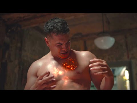 شاب بيلاقي قميص سحري عمره آلاف السنين لما بيلبسه بيديله قوه خارقة .. ملخص الجزء التاني The Protector