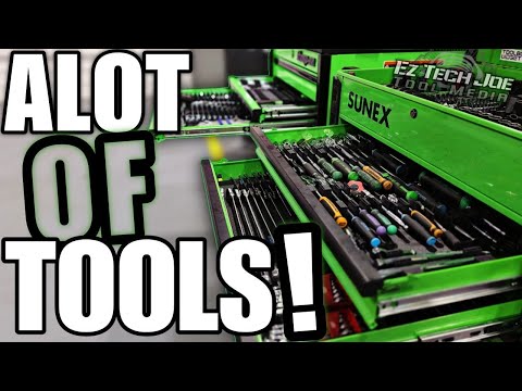 My Loaded Toolbox Tour As A 4th Year Diesel Technician & Content Creator!
