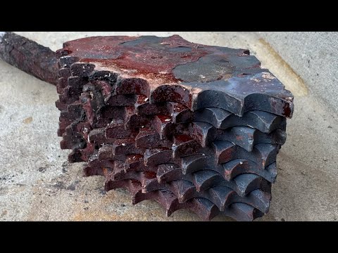 I forged a Damascus knife from rusty motorcycle gears(impossible transformation)
