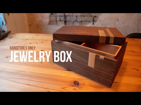 Hand tools only - Jewelry box with brass inlays | Woodworking