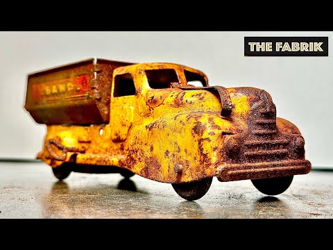 1930's Wyandotte Dump Truck - Marx Toys - Restoration