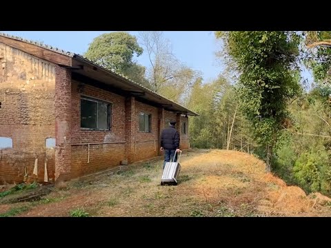 Handsome Fresh Graduate Returns Transforms 30-Year-Old Dilapidated House into Gorgeous Manor