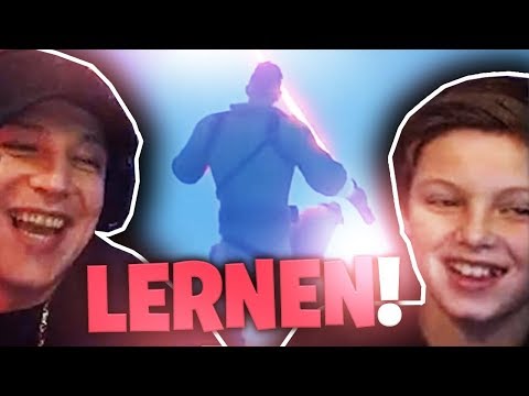 Ich zeige 11 jährigen Cousin wie man Fortnite spielt | SpontanaBlack