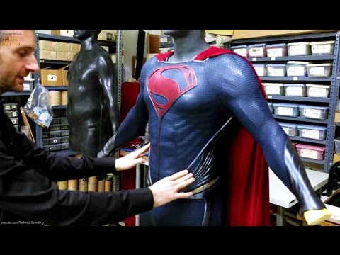 Superman Suit 'Man of Steel' Behind The Scenes [+Subtitles]