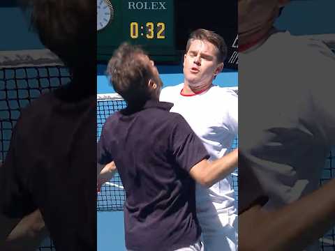 Listen to the HILARIOUS grunting in this point! 😂