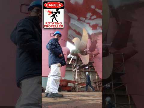 HUGE Propeller ROTATING 10.5rpm - Try COUNTING #hugepropeller